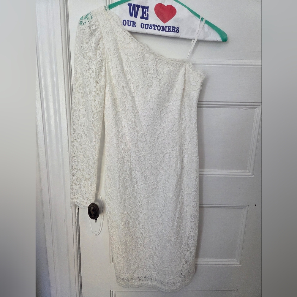White One-Shoulder Lace Dress